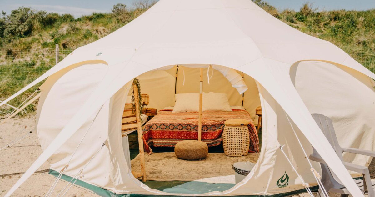 Camping de Lakens | Relax in your own Lotus Bell Tent