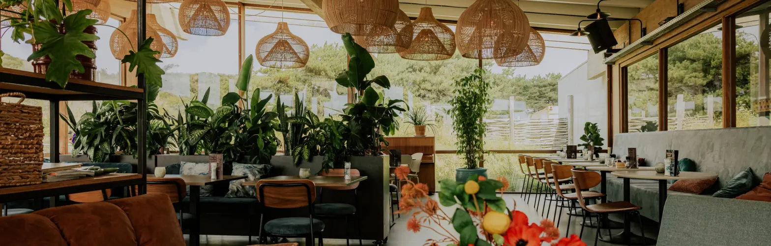 Restaurant gestrand interieur nieuwe inrichting mooi