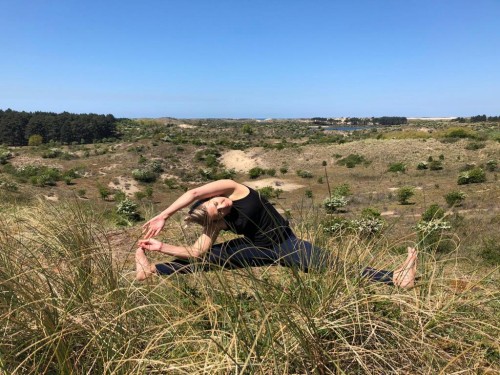 camping de lakens yoga wellness wellnessbus duinen zen yogaweekend